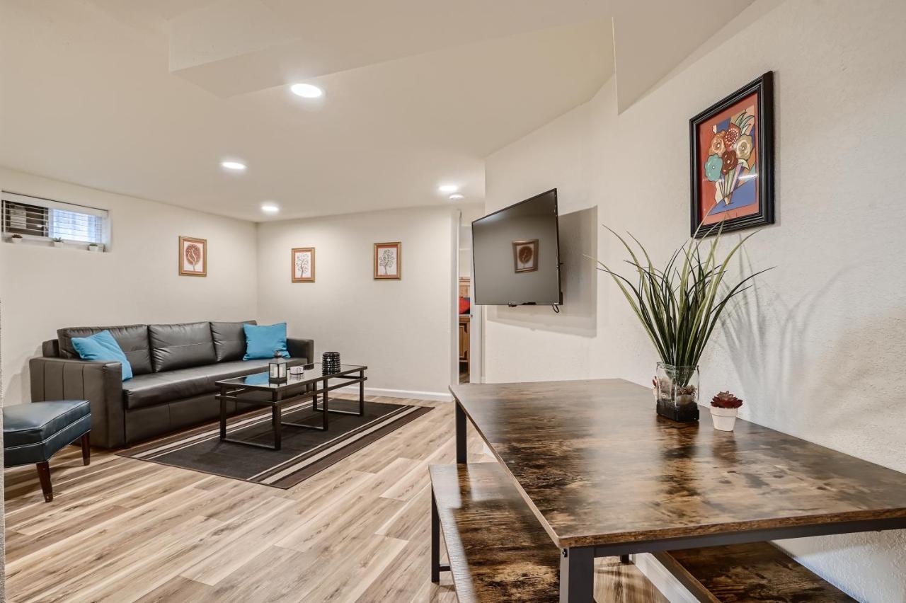 Sloans Lake Getaway - Basement Apartment Near Broncos And Downtown Denver Lakewood Eksteriør billede