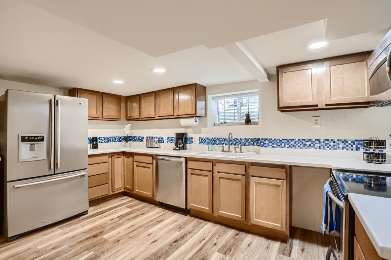 Sloans Lake Getaway - Basement Apartment Near Broncos And Downtown Denver Lakewood Eksteriør billede