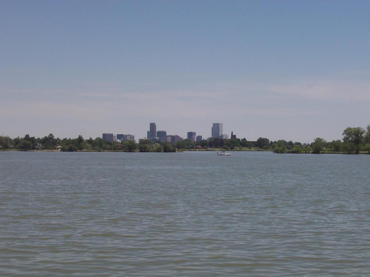 Sloans Lake Getaway - Basement Apartment Near Broncos And Downtown Denver Lakewood Eksteriør billede